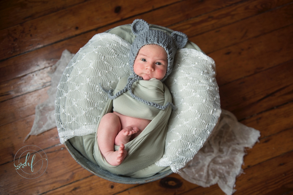 newborn Theo