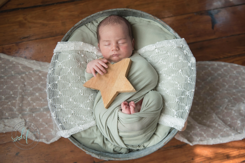 newborn Theo
