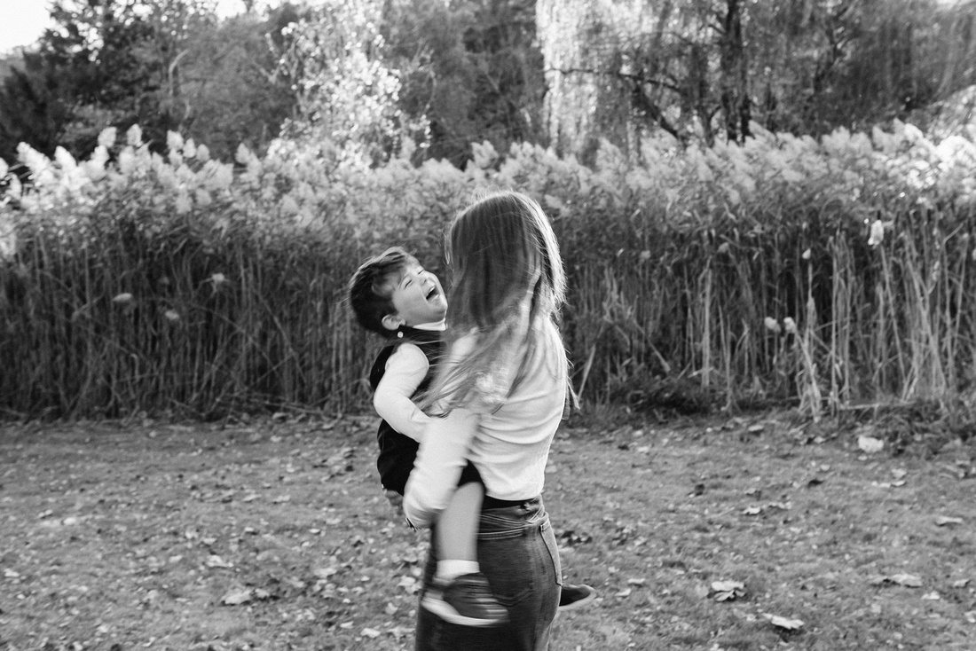 The Willows golden hour family session 2024