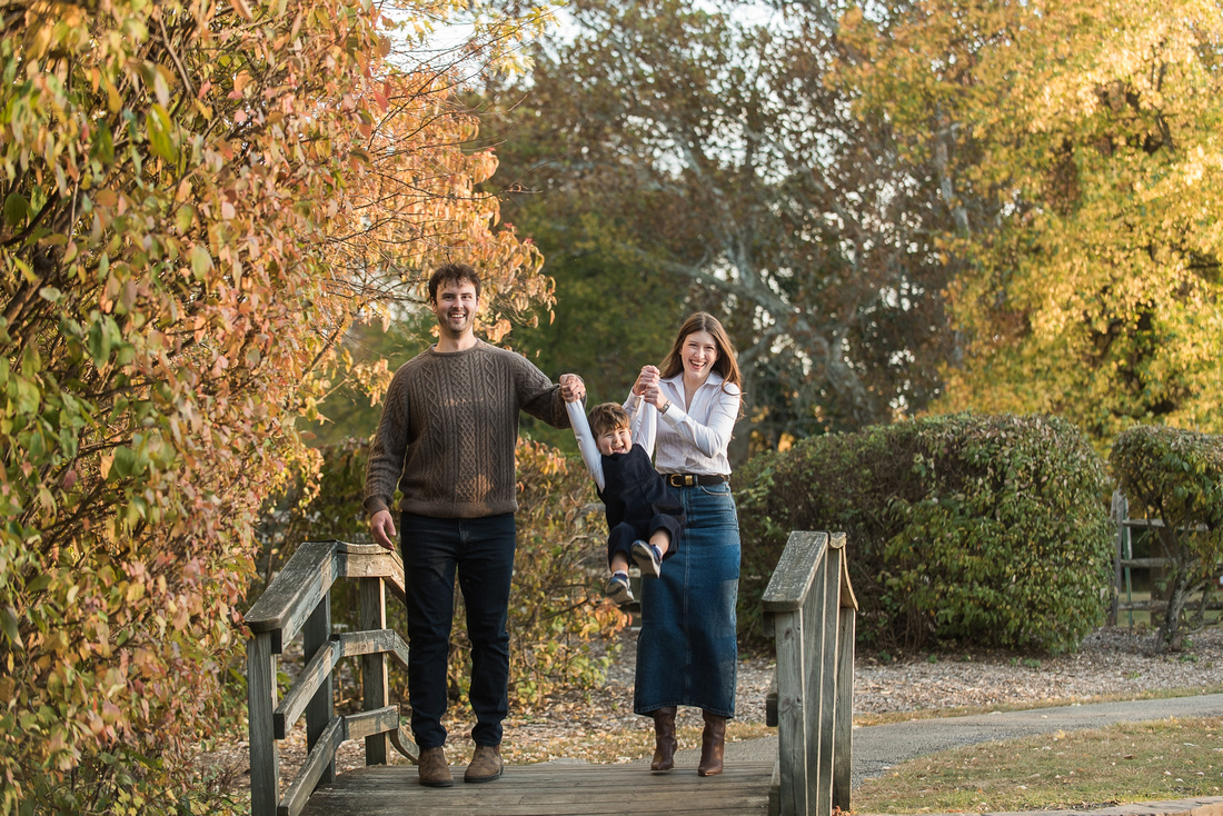 The Willows golden hour family session 2024